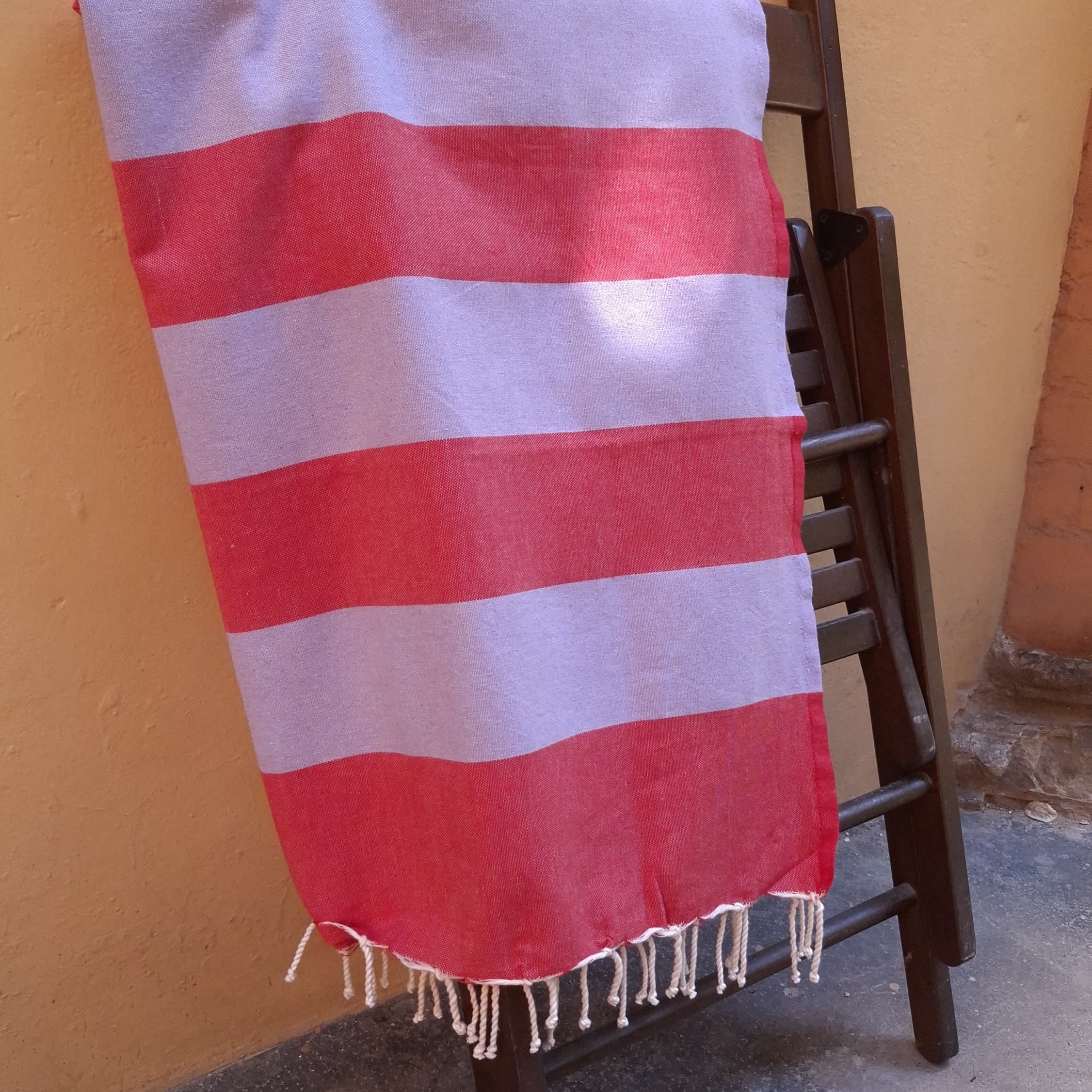 Fouta Telo Mare in Cotone Riciclato | A righe rosse e lilla